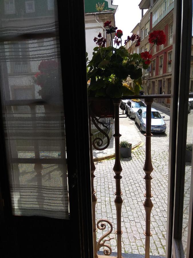 Apartamento Cine Colon Рибадео Екстериор снимка