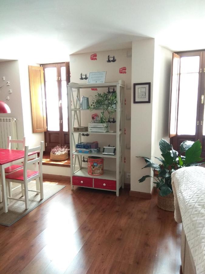 Apartamento Cine Colon Рибадео Екстериор снимка