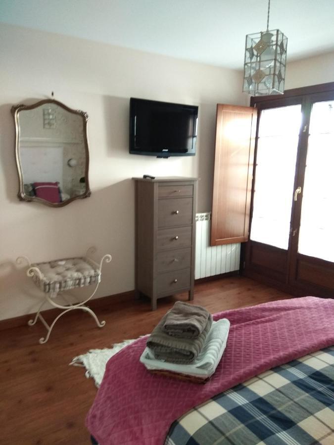 Apartamento Cine Colon Рибадео Екстериор снимка